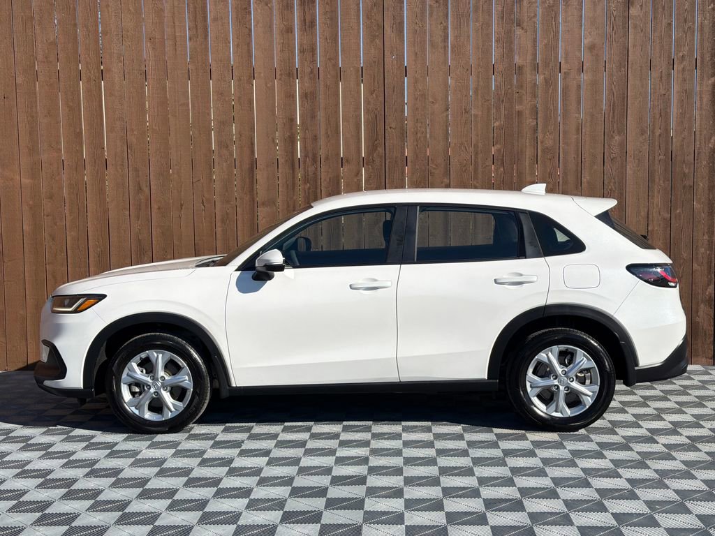 Used 2025 Honda HR-V LX image 14