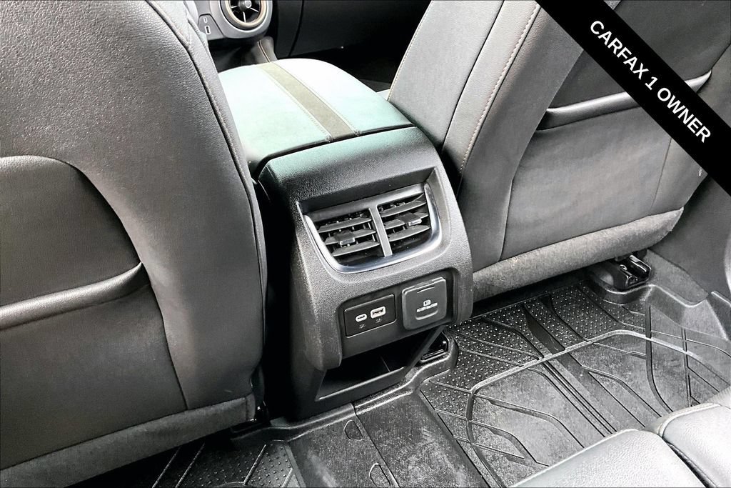 Used 2024 Chevrolet Blazer Premier w/ Enhanced Convenience Package AWD/4WD image 11