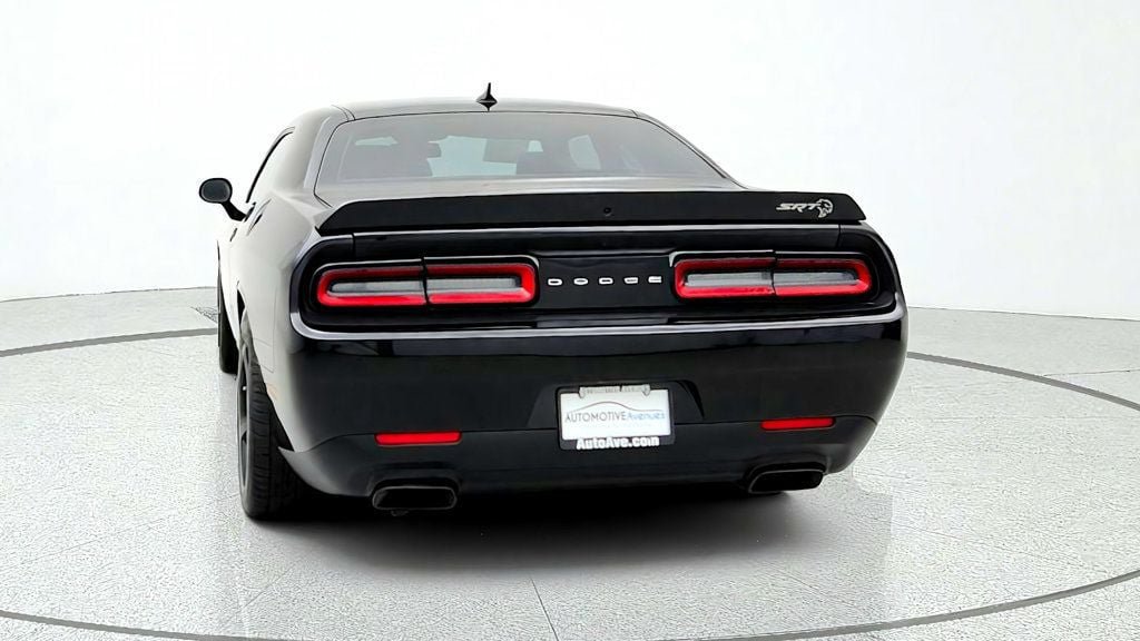 Used 2017 Dodge Challenger SRT Hellcat RWD image 6