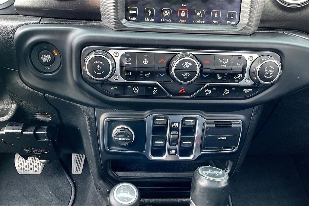 Used 2019 Jeep Wrangler Unlimited Sahara w/ Dual Top Group image 15