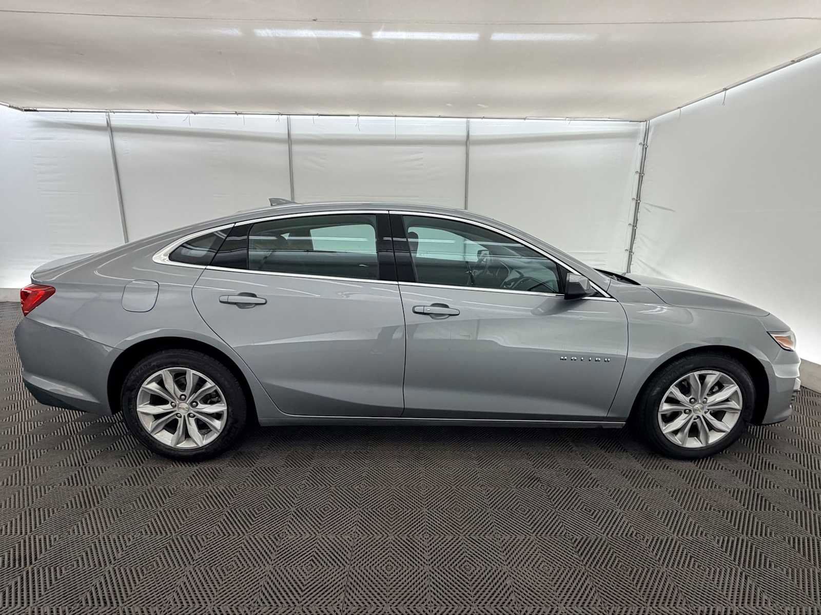 Used 2023 Chevrolet Malibu LT image 7