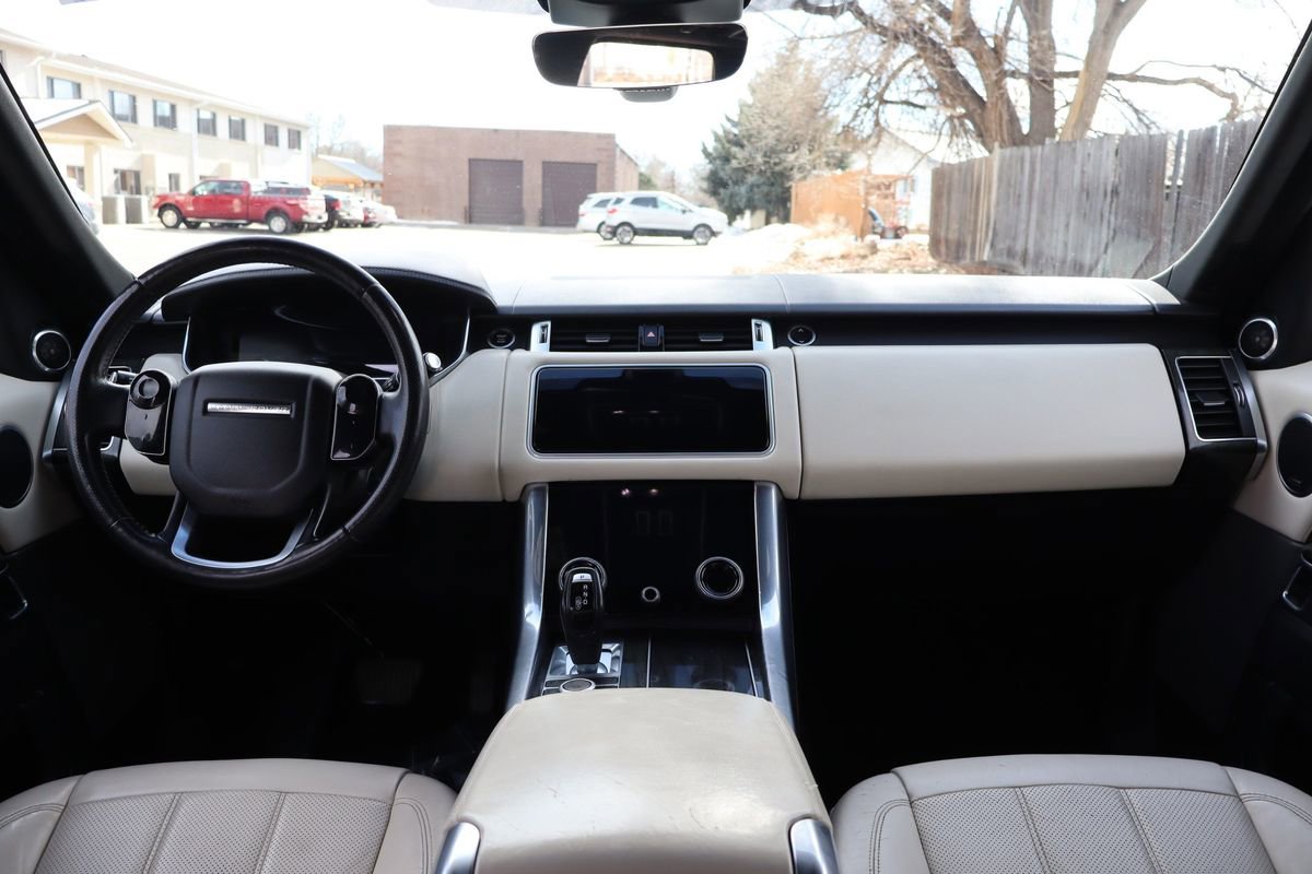 Used 2018 Land Rover Range Rover Sport HSE image 16