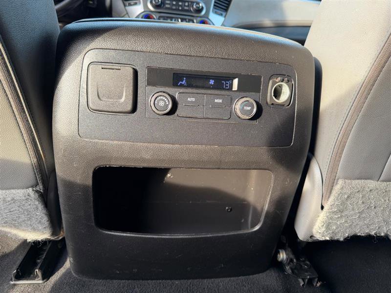 Used 2019 Chevrolet Suburban LT image 11