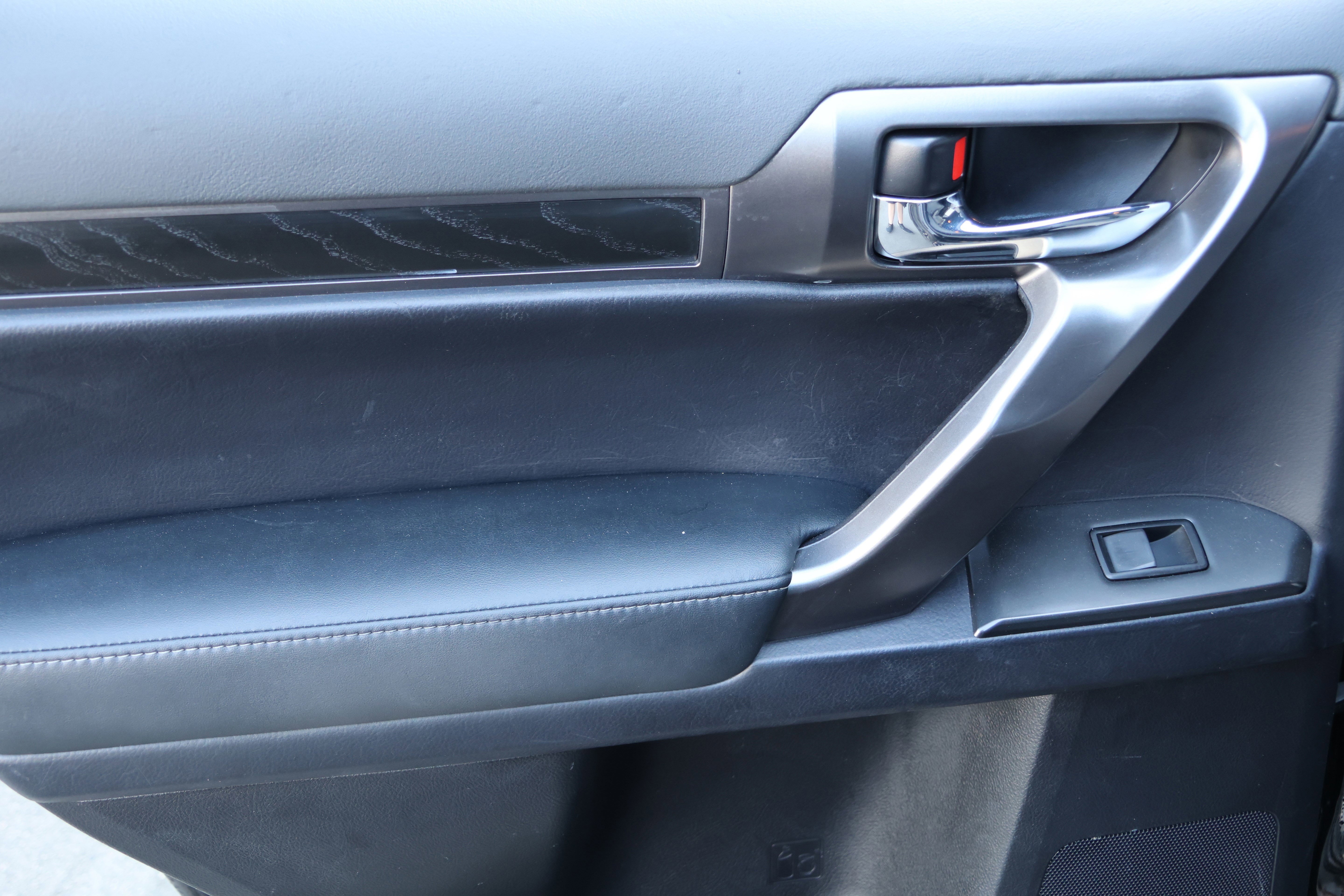 Used 2023 Lexus GX 460 w/ Black Line Special Edition image 35