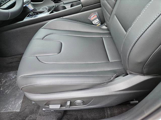 New 2026 Hyundai Elantra Limited image 4