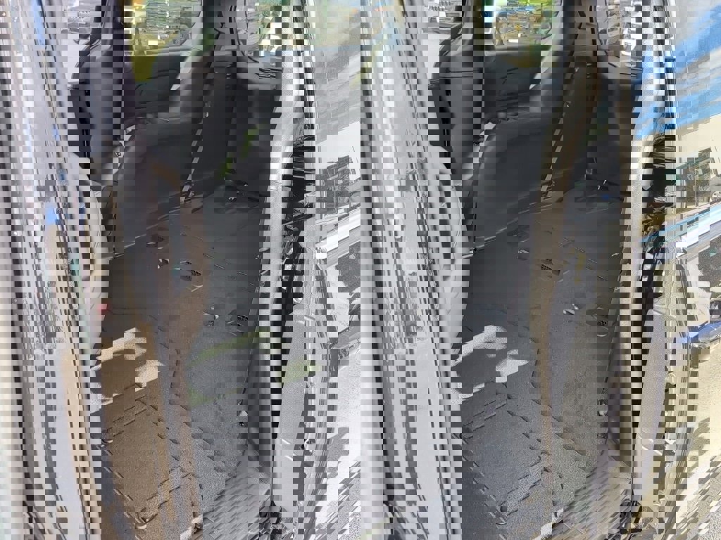 New 2026 Chrysler Pacifica Select image 7