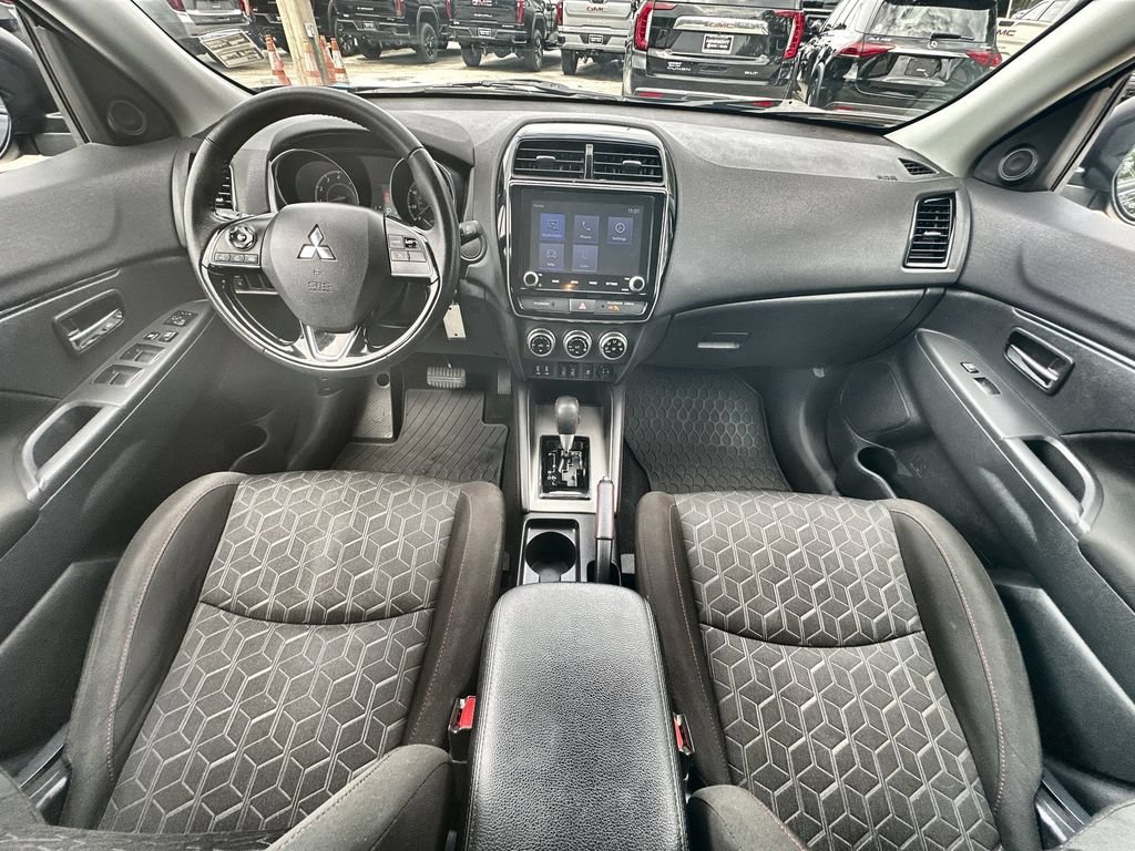 Used 2023 Mitsubishi Outlander Sport LE AWD/4WD image 19