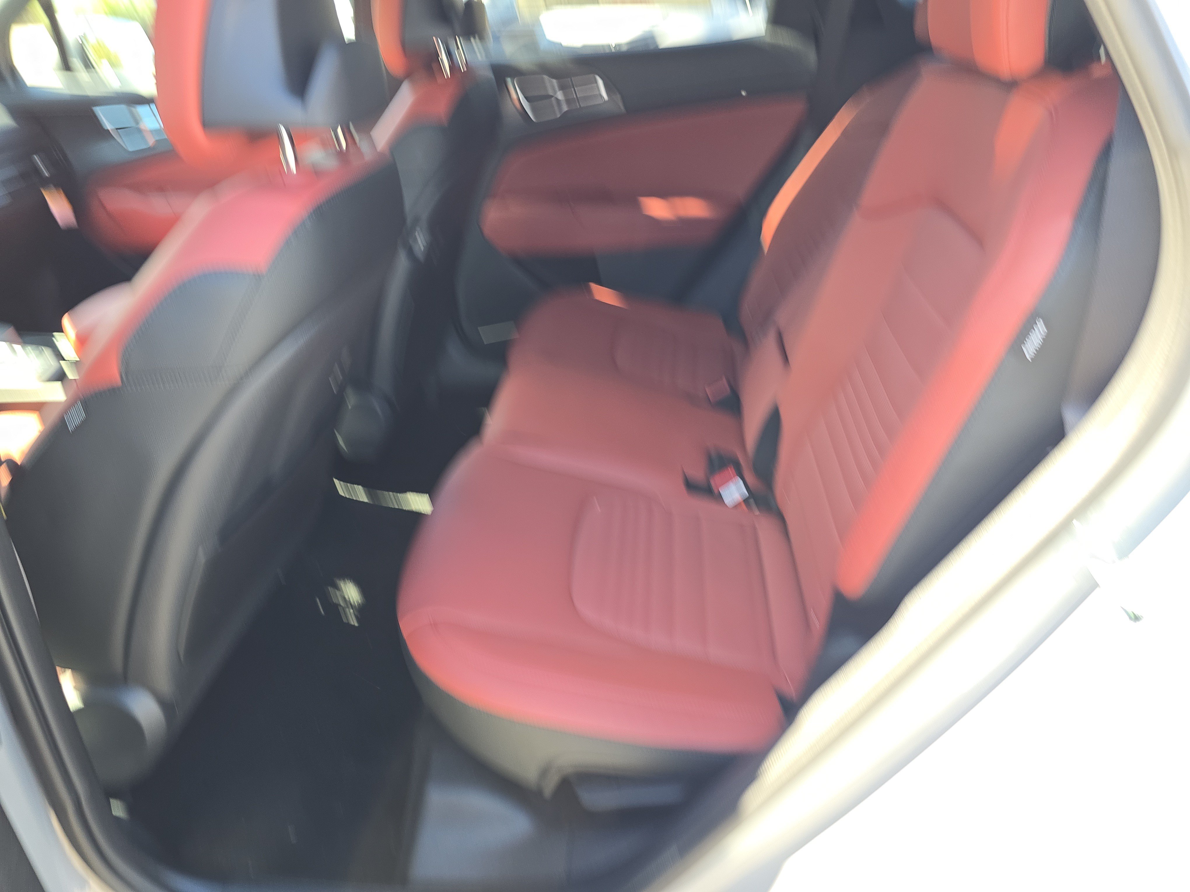 New 2027 Kia Sportage SX FWD image 17