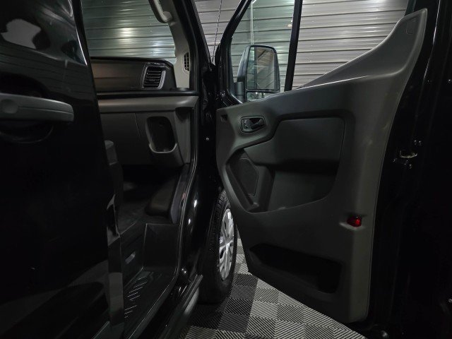 Used 2023 Ford Transit 350 XL image 30