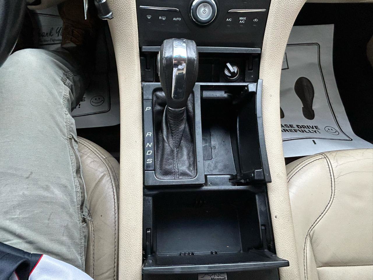 Used 2013 Ford Taurus SEL FWD image 26