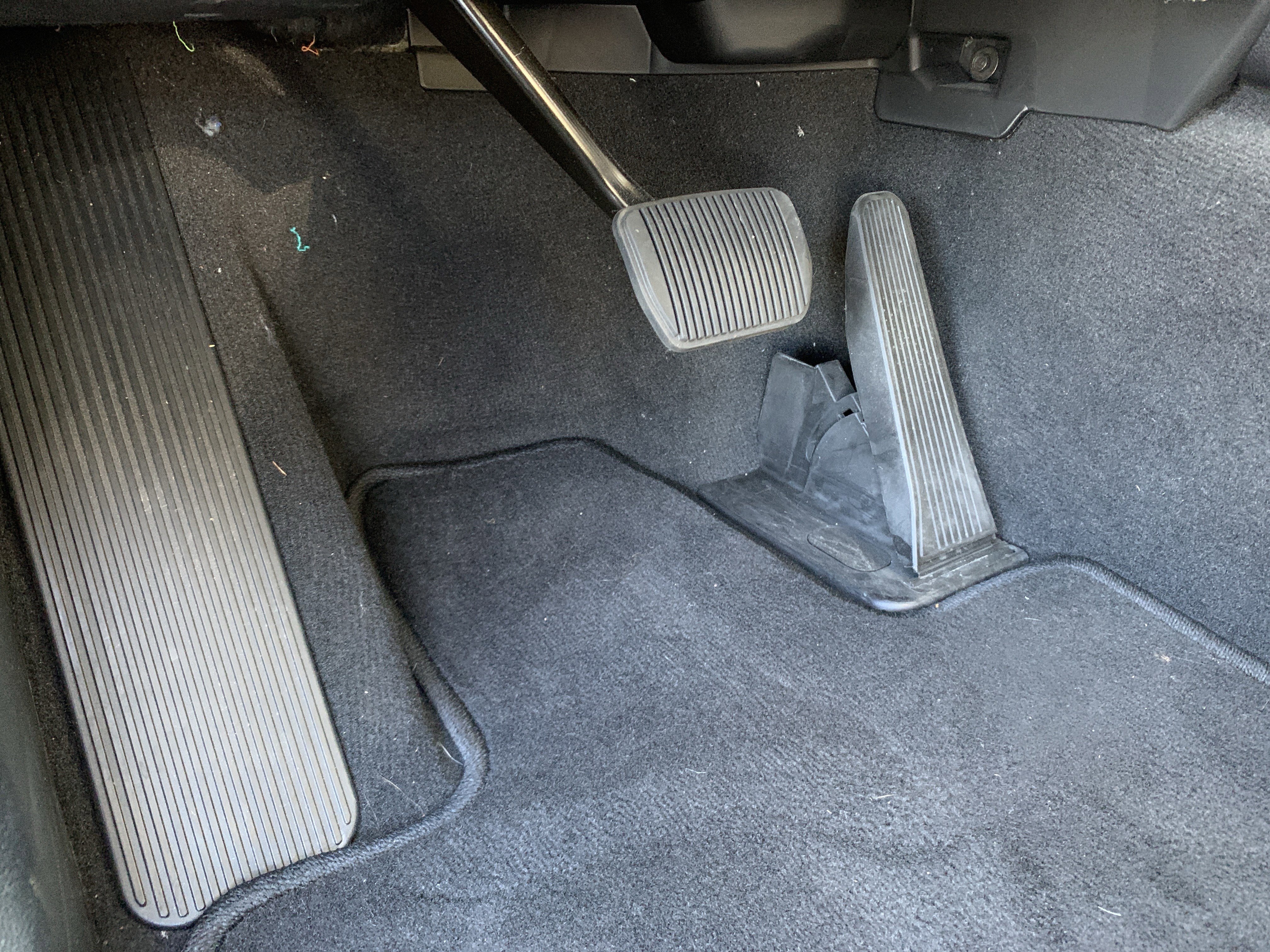 Used 2023 Ford Explorer Limited w/ Equipment Group 301A image 17