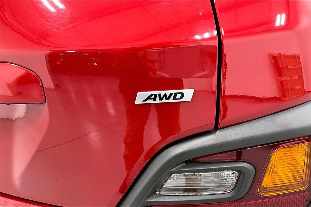 Used 2021 Hyundai Kona SEL AWD/4WD image 38