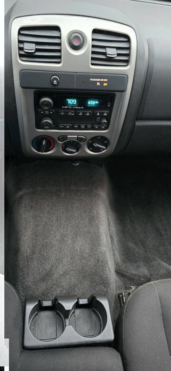 Used 2011 GMC Canyon SLE image 21