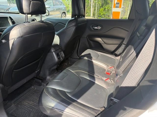 Used 2015 Jeep Cherokee Limited FWD image 9