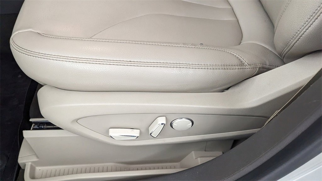 Used 2023 Lincoln Nautilus AWD w/ Premium Package image 28