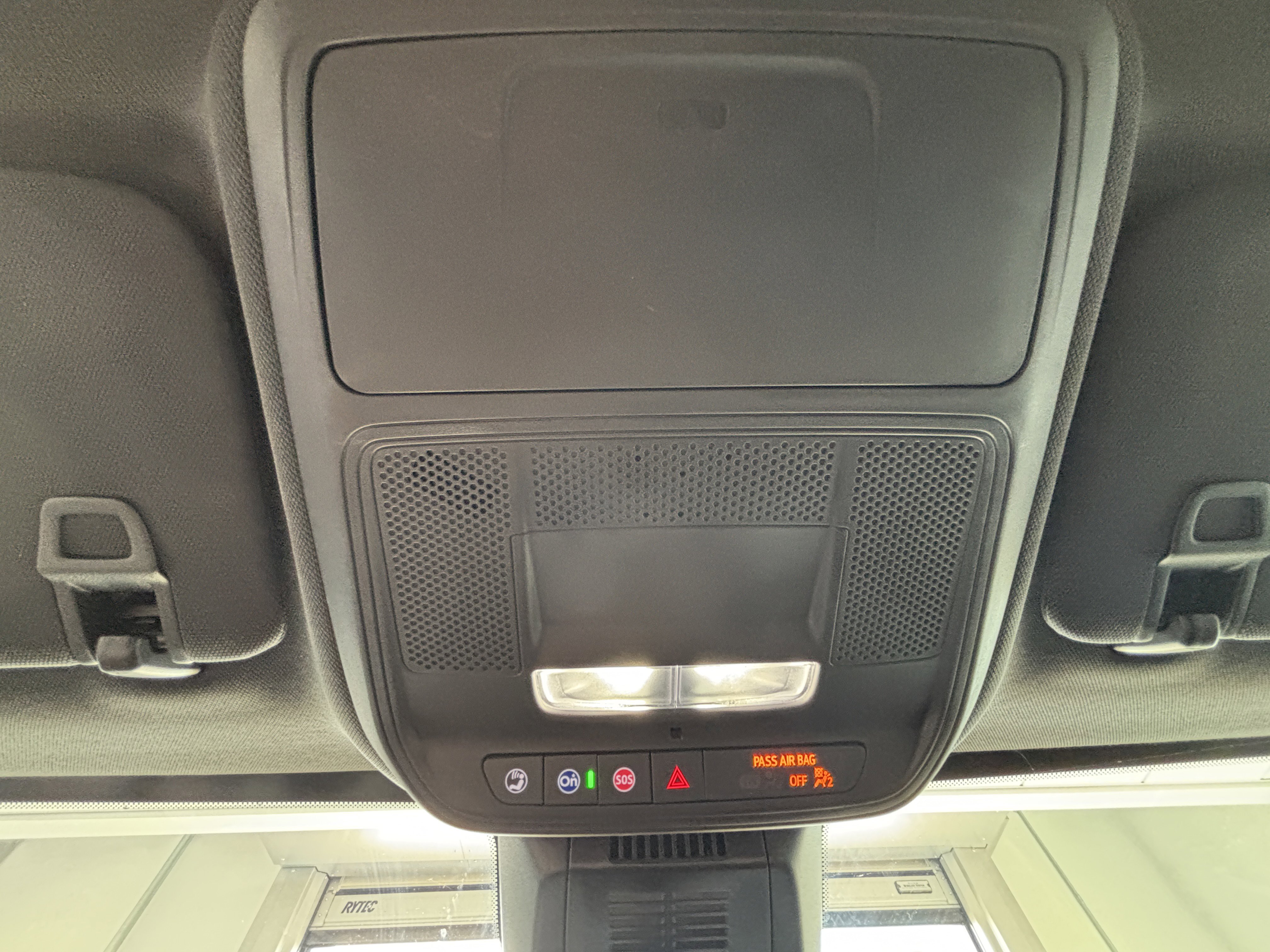 Used 2025 Chevrolet Equinox LT w/ Convenience Package II FWD image 17