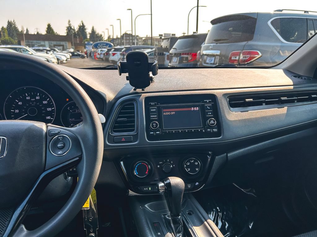 Used 2017 Honda HR-V LX image 21