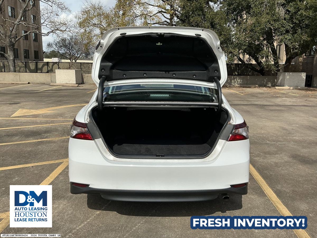 Used 2024 Toyota Camry LE image 6