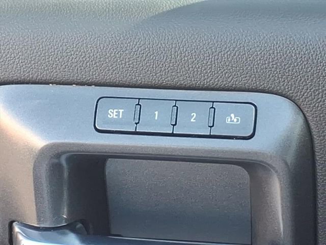 Used 2018 Chevrolet Silverado 1500 LTZ w/ LTZ Plus Package image 13