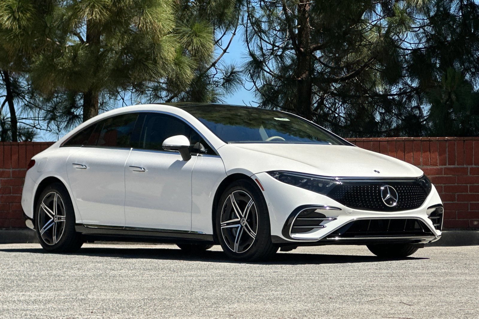 Certified 2023 Mercedes-Benz EQS 450+ 4MATIC Sedan image 2