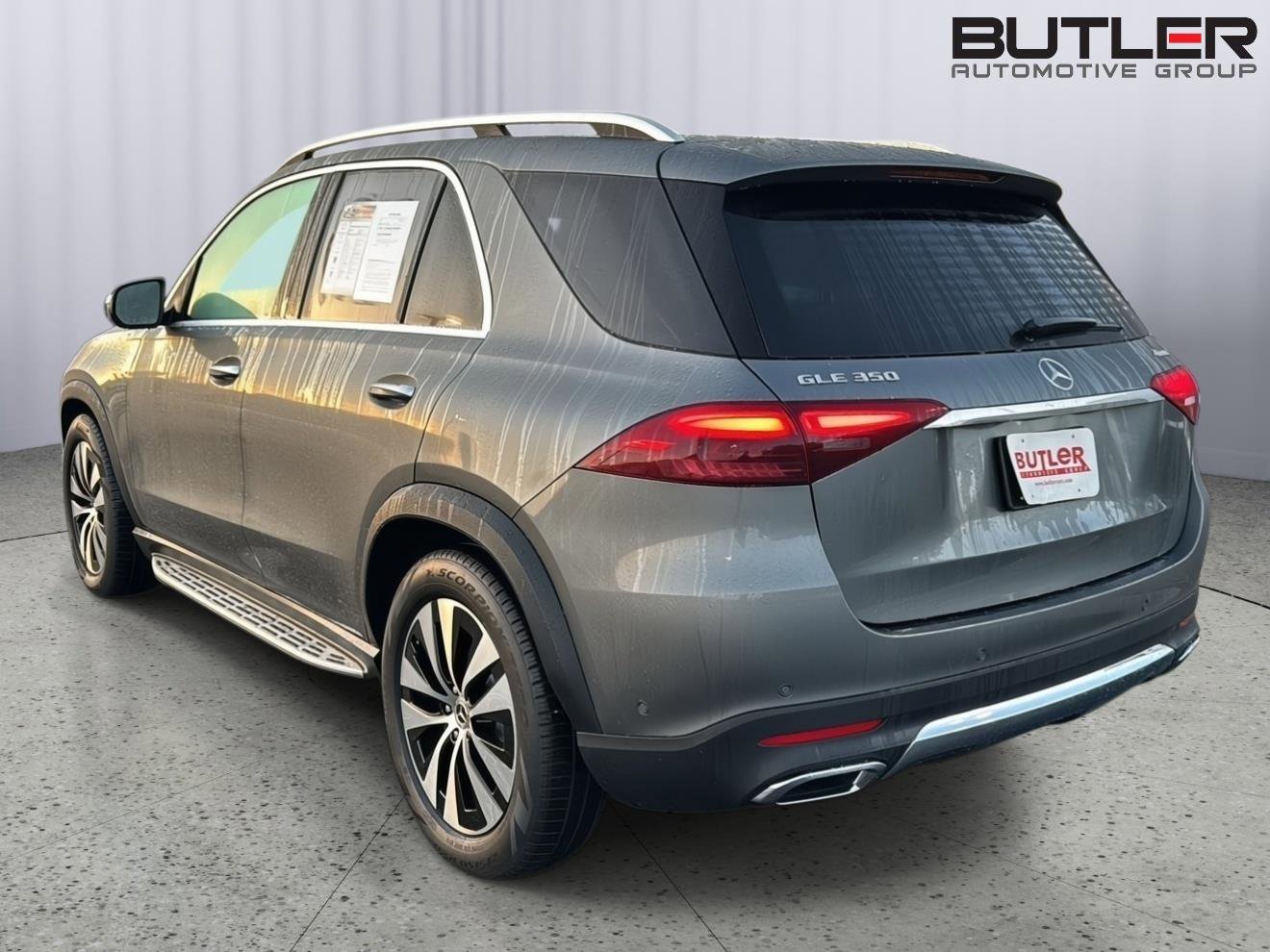 Used 2024 Mercedes-Benz GLE 350 4MATIC image 3