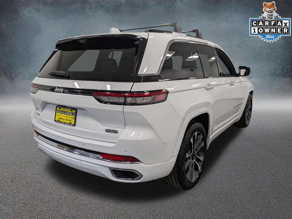 Used 2022 Jeep Grand Cherokee Overland w/ Luxury Tech Group IV AWD/4WD image 4