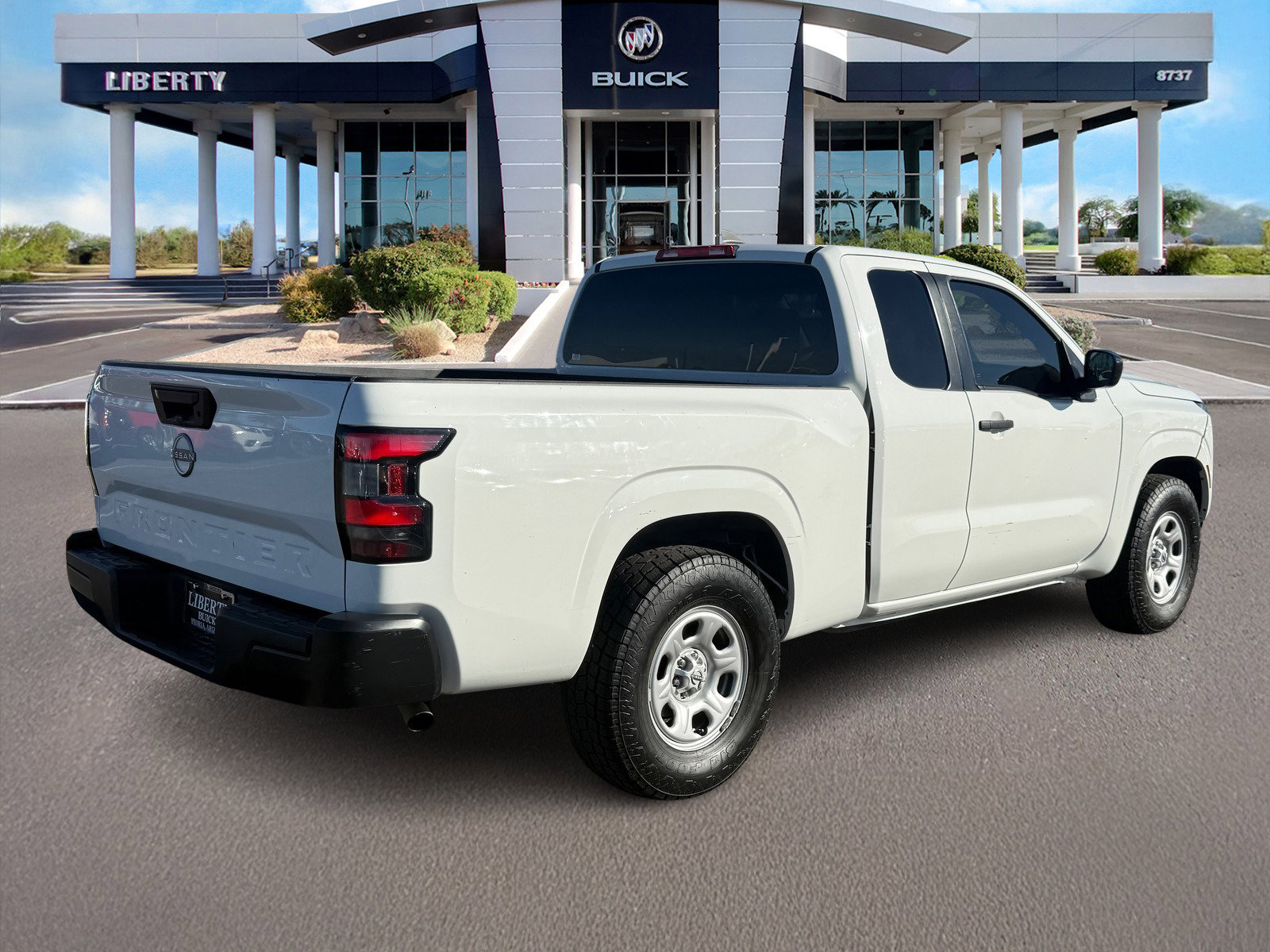 Used 2022 Nissan Frontier S image 3