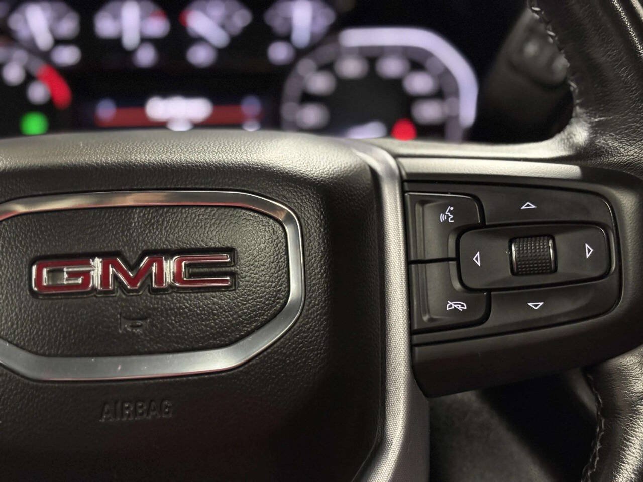 Used 2020 GMC Sierra 1500 SLT w/ SLT Premium Plus Package AWD/4WD image 33