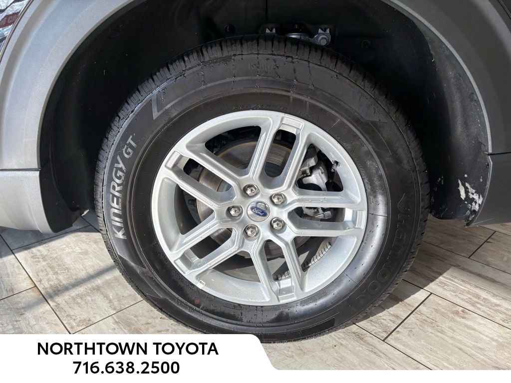 Used 2025 Ford Explorer Active image 27