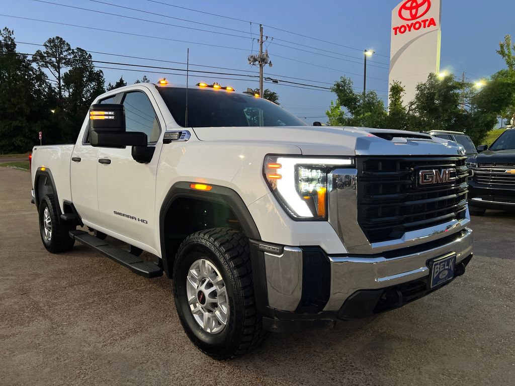 Used 2024 GMC Sierra 2500 Pro w/ 1SA Pro Safety Plus Package AWD/4WD image 1