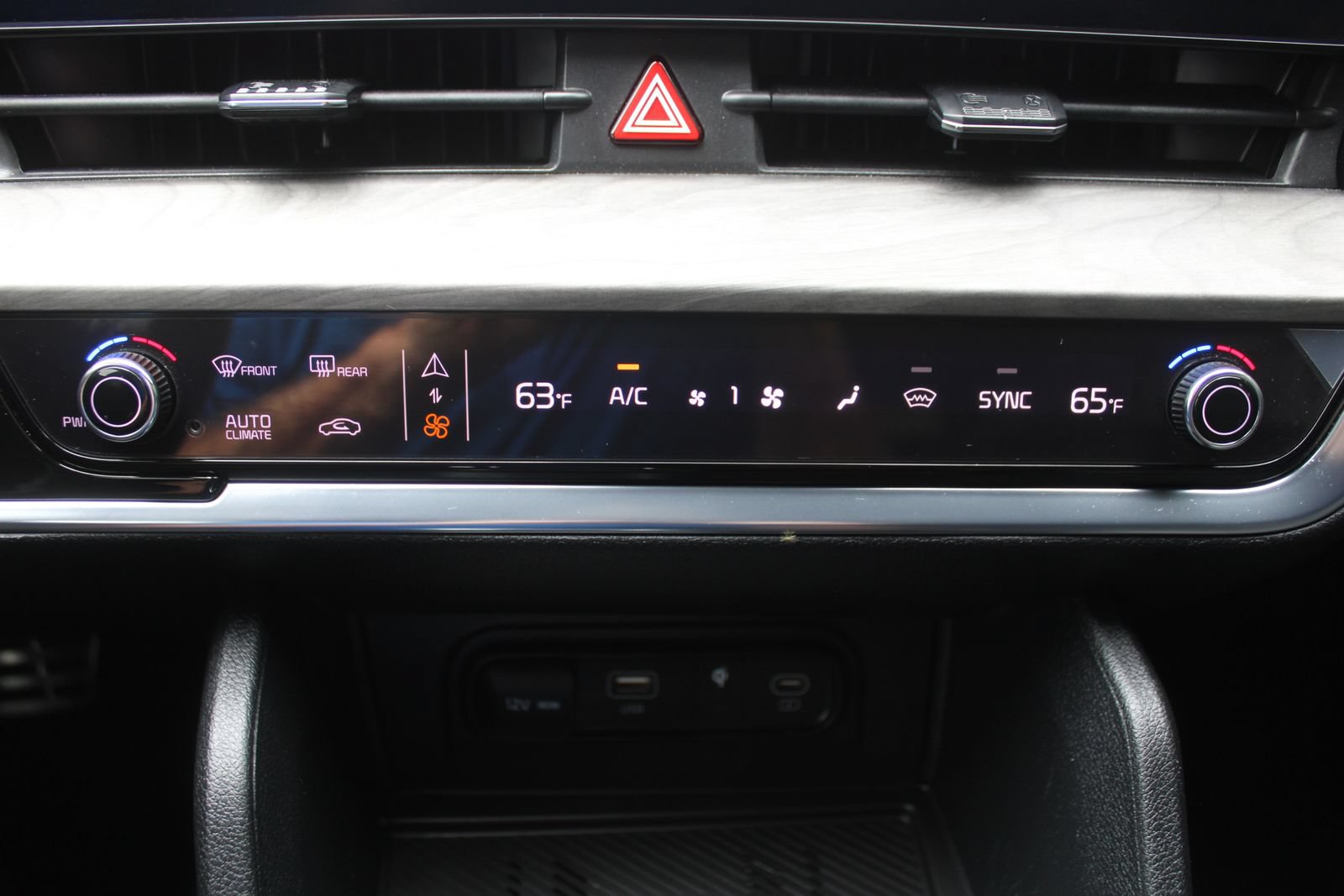 Certified 2024 Kia Sportage X-Pro Prestige AWD/4WD image 44