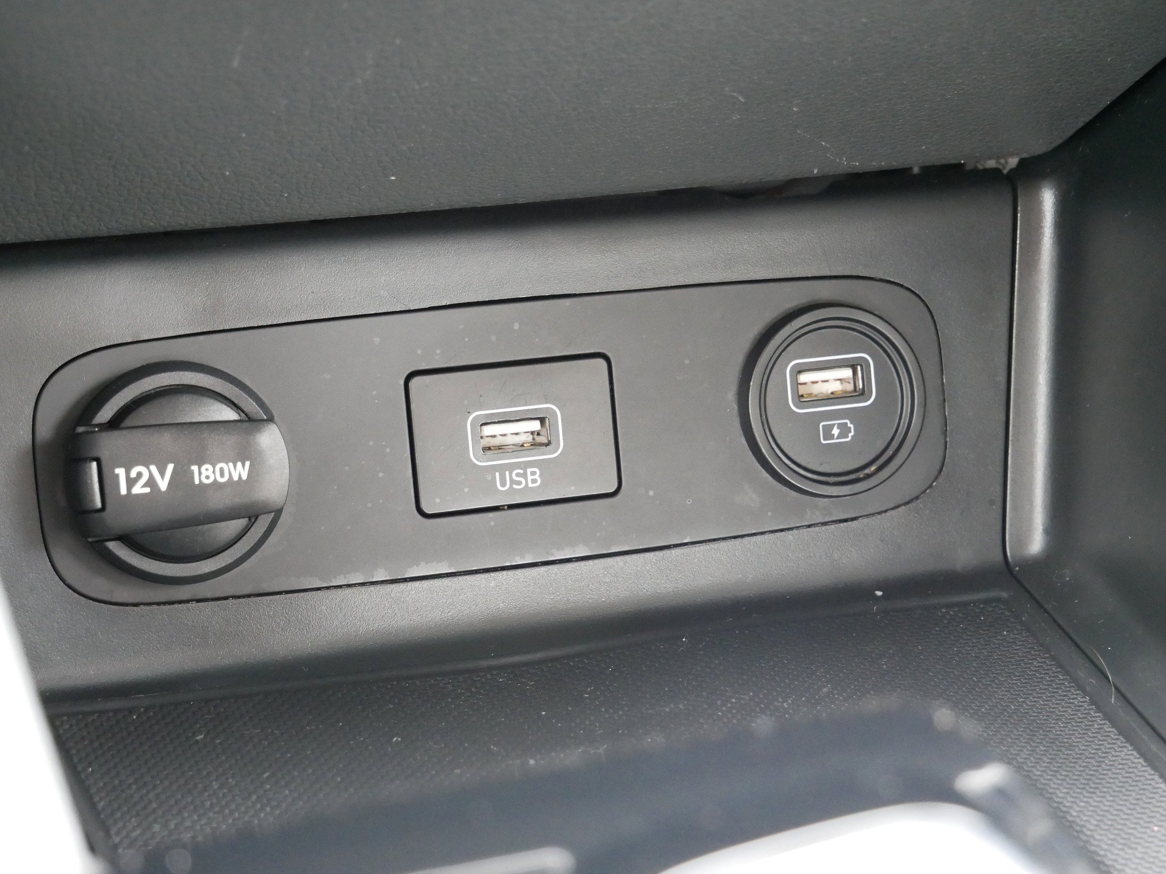 Certified 2023 Hyundai Sonata SEL w/ Preferred Accessory Package FWD image 23