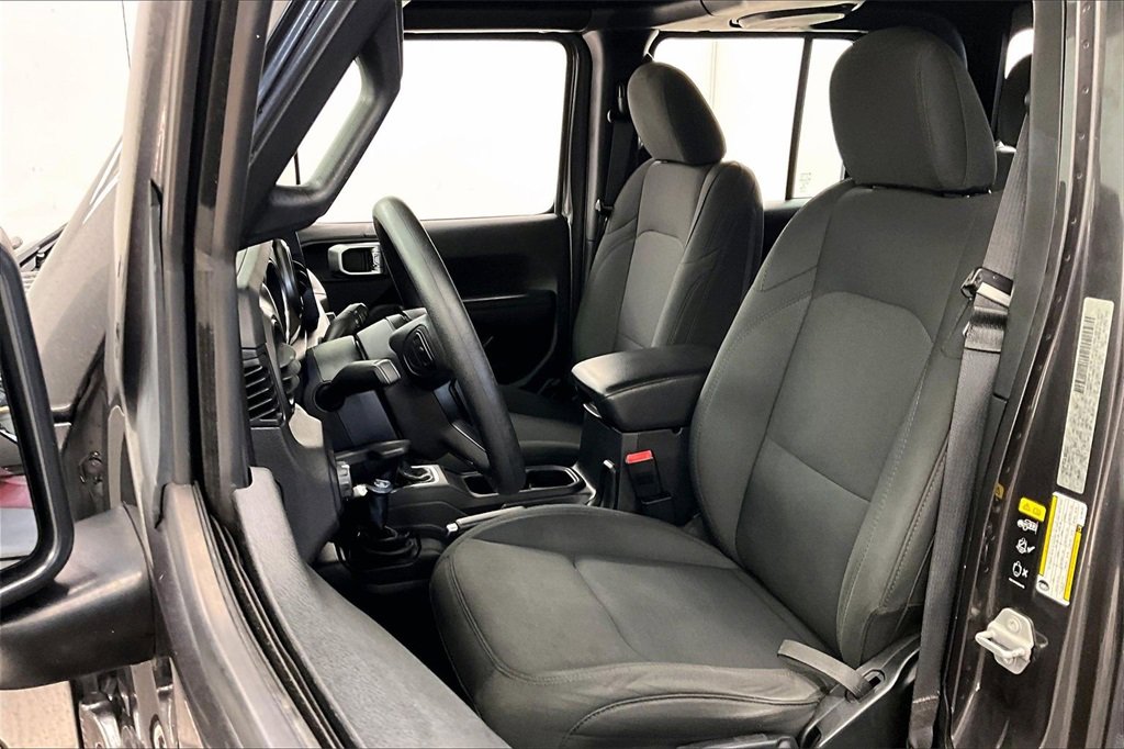 Used 2020 Jeep Gladiator Sport w/ Trailer Tow Package image 21