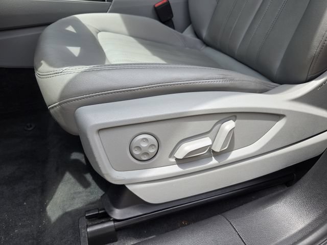 Used 2022 Audi Q5 2.0T Premium w/ Convenience Package AWD/4WD image 9