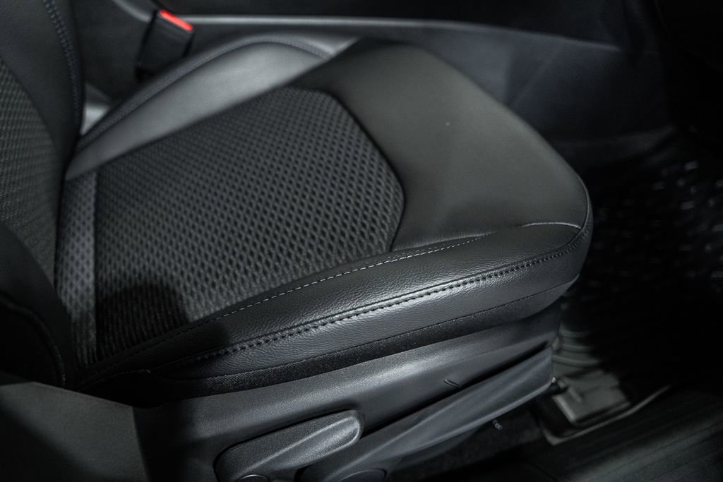 New 2026 Jeep Compass Latitude image 31