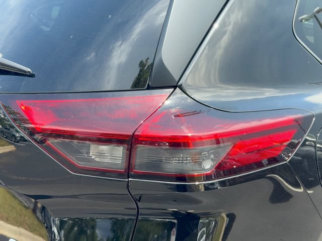 Used 2022 Nissan Rogue SV FWD image 10