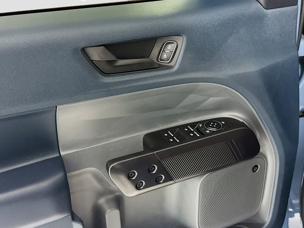 Used 2024 Ford Maverick Lariat w/ Black Appearance Package image 17