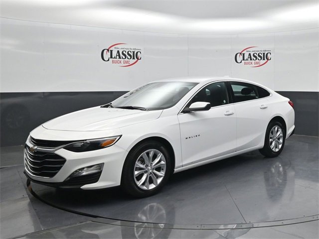 Used 2024 Chevrolet Malibu LT image 3