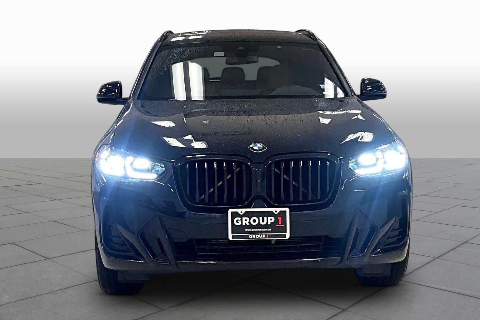 Used 2024 BMW X3 xDrive30i w/ Premium Package AWD/4WD image 3