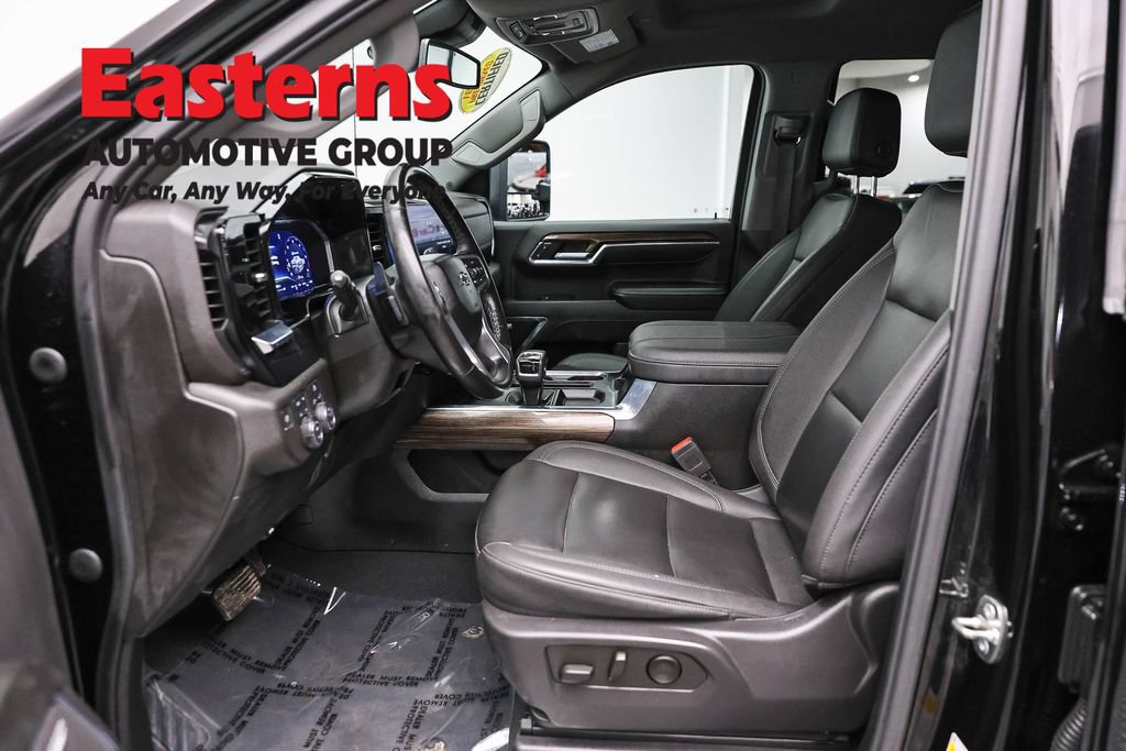 Used 2024 Chevrolet Silverado 1500 RST w/ Convenience Package II AWD/4WD image 14
