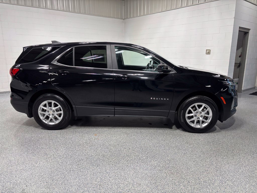 Used 2024 Chevrolet Equinox LT w/ LPO, Floor Liner Package AWD/4WD image 8