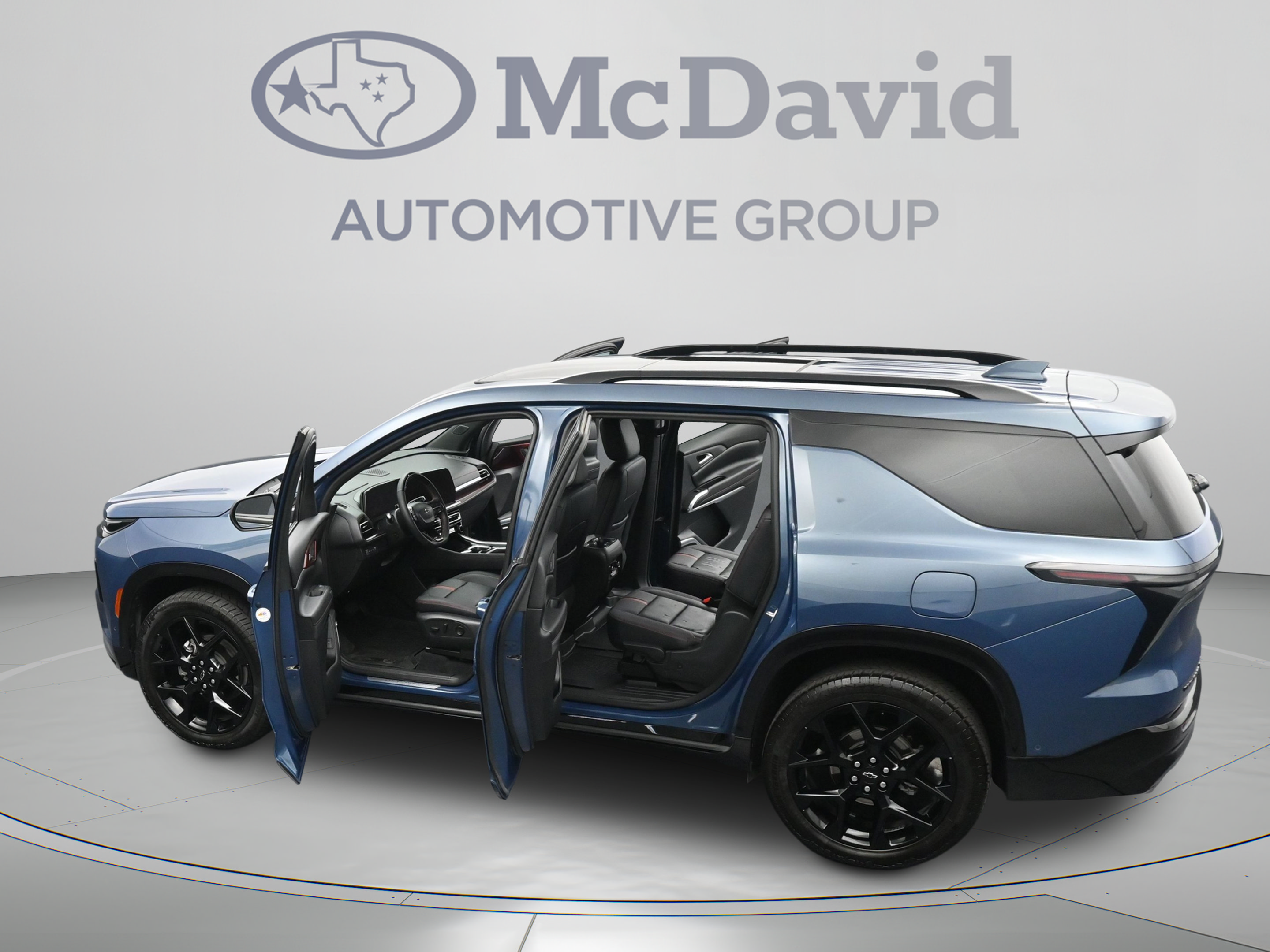 Used 2025 Chevrolet Traverse RS w/ LPO, Cargo Package AWD/4WD image 46