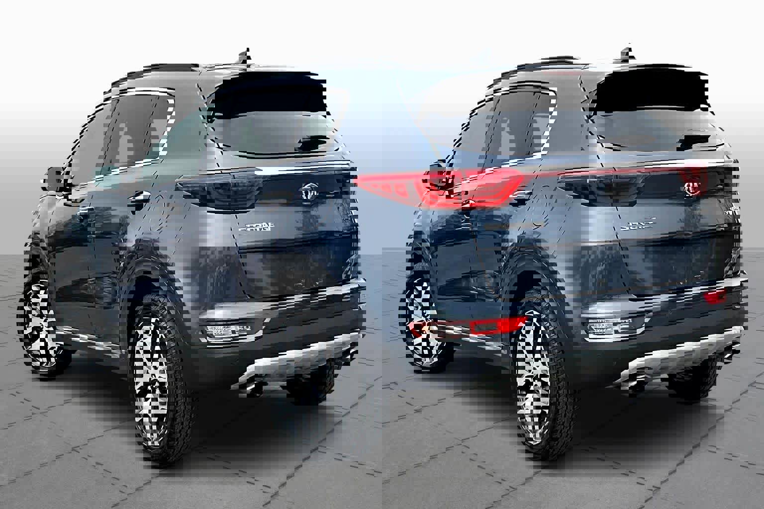 Used 2018 Kia Sportage SX image 12