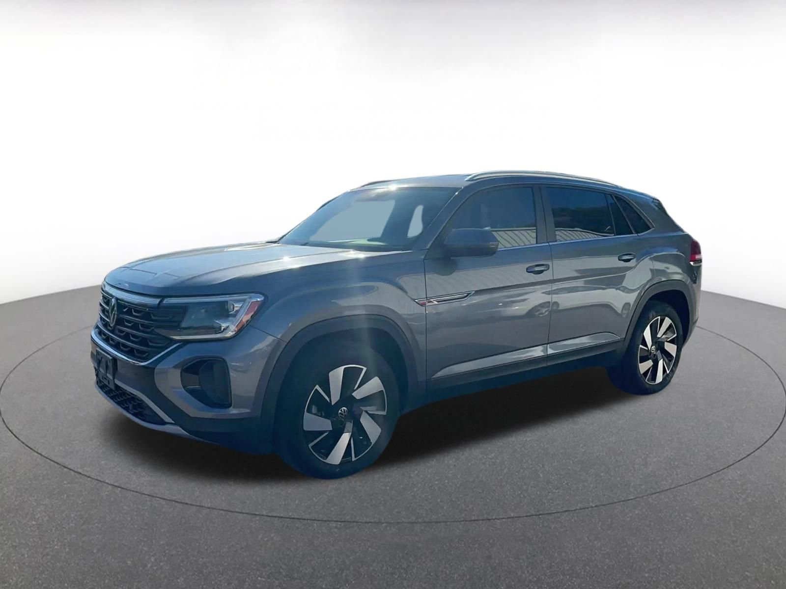 Used 2025 Volkswagen Atlas Cross Sport SE image 8