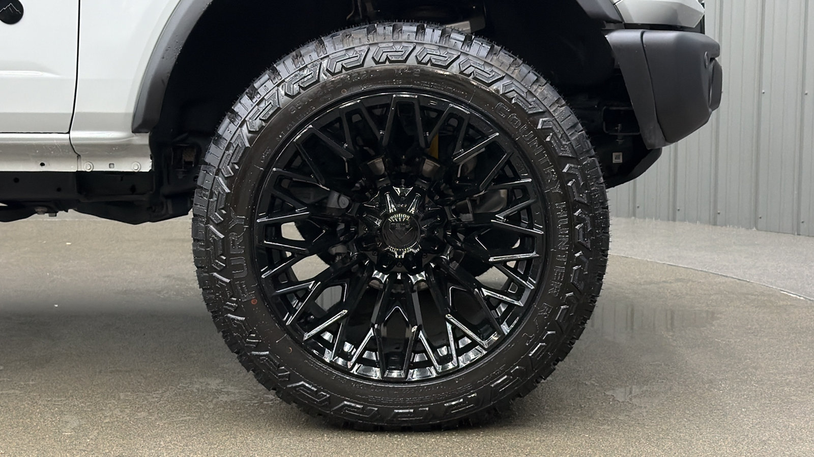 Used 2026 Ford Bronco Badlands w/ Sasquatch Package AWD/4WD image 9