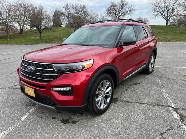 Used 2023 Ford Explorer XLT w/ Equipment Group 202A image 5