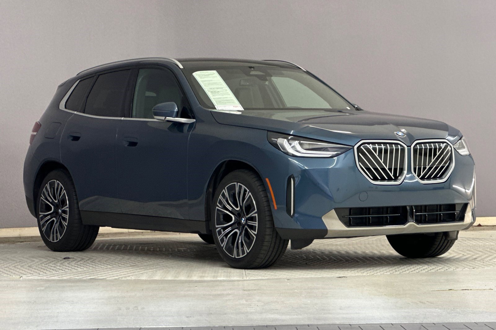 Used 2025 BMW X3 xDrive30 w/ Convenience Package AWD/4WD image 6