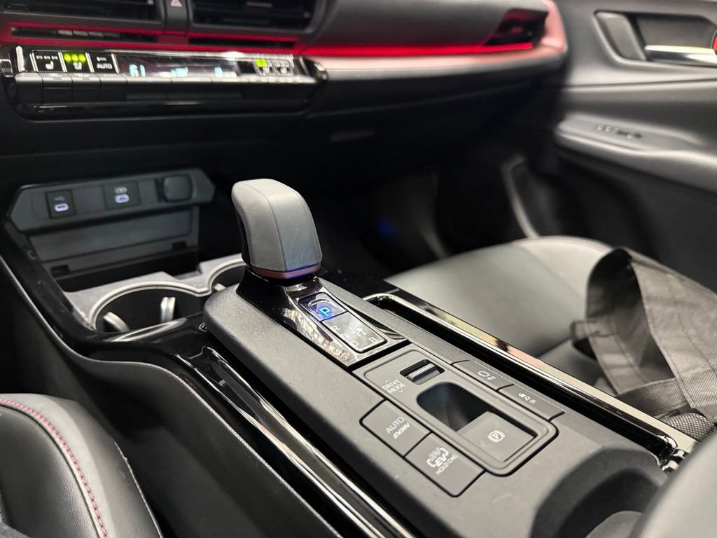 Used 2024 Toyota Prius Prime Premium w/ Advanced Technology Package FWD image 19