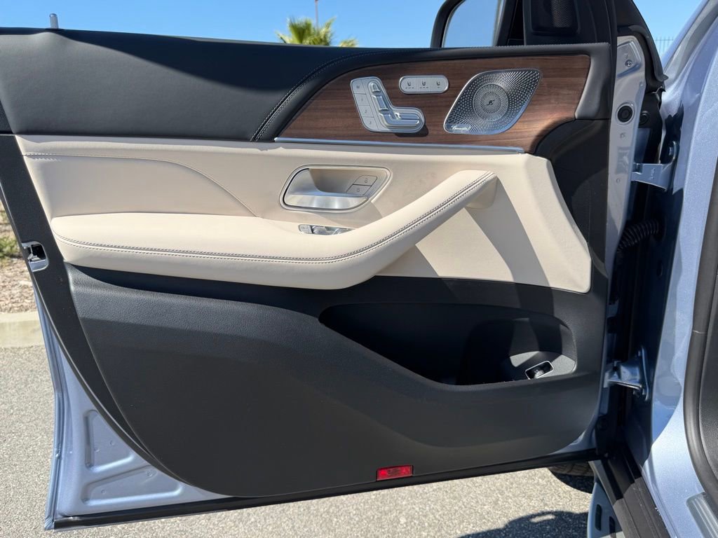New 2026 Mercedes-Benz GLE 53 AMG 4MATIC Coupe image 16