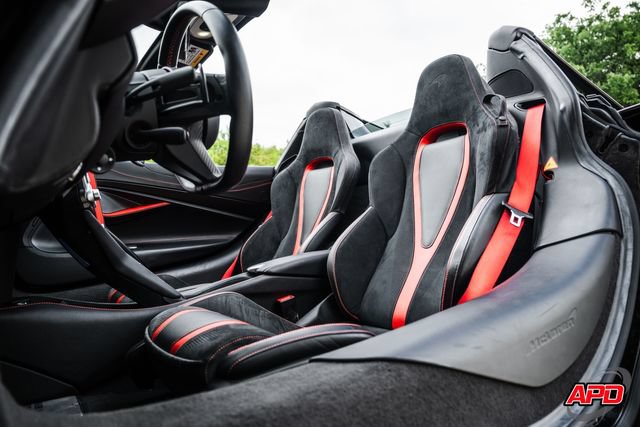 Used 2020 McLaren 720S Performance RWD image 7